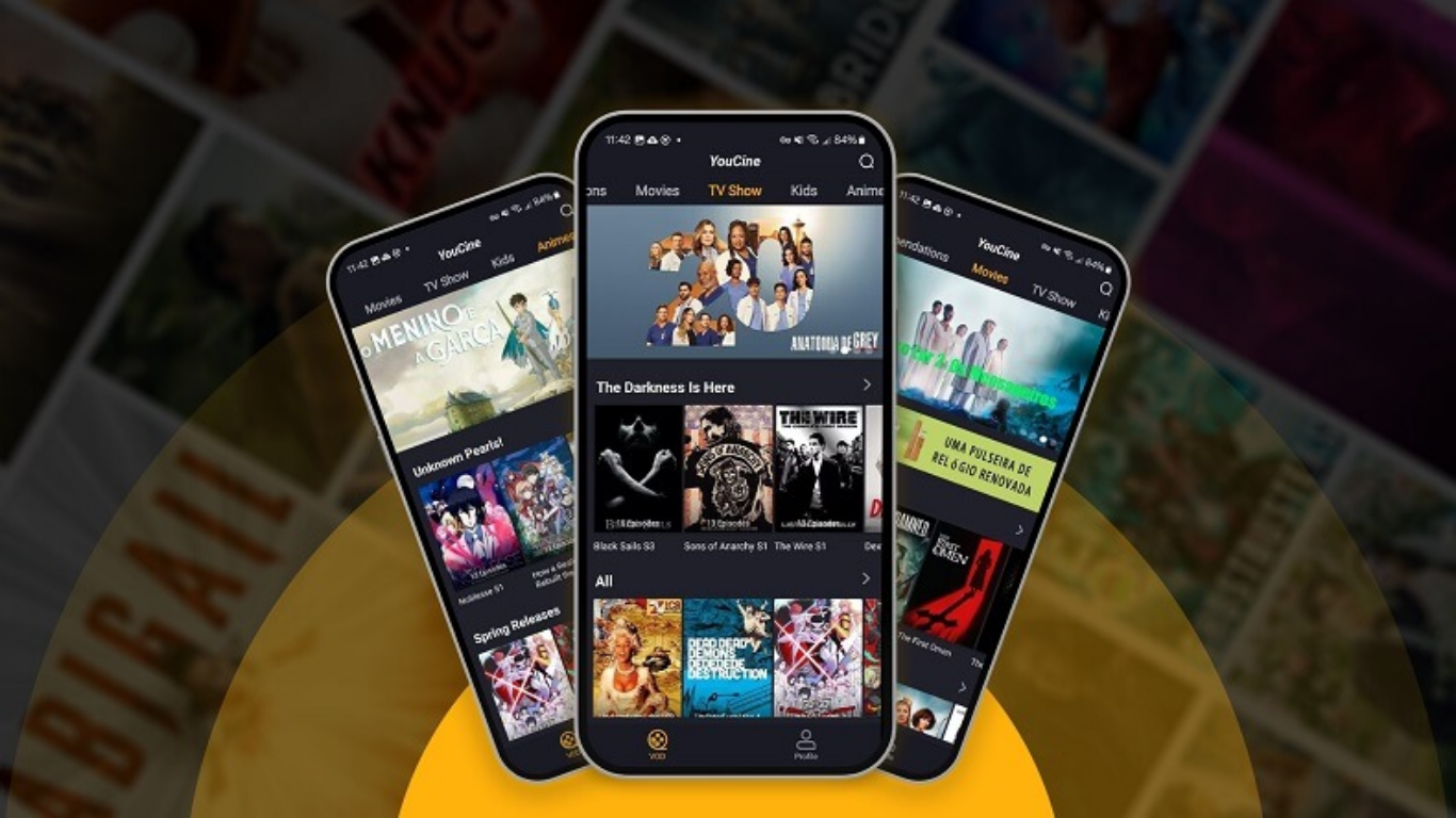 Youcine APK rodando em três celulares Android